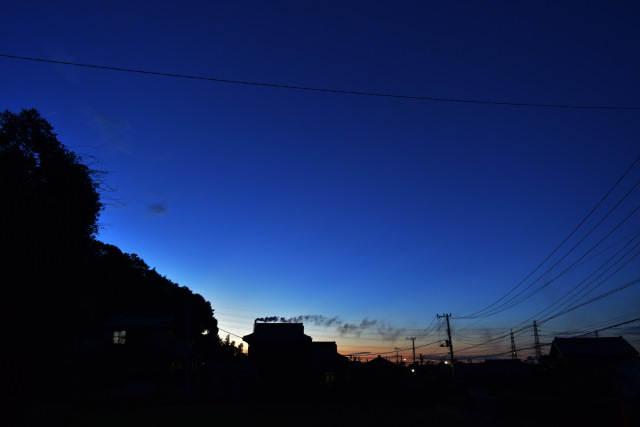 すっかり日が落ちた袖ケ浦市の風景